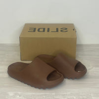 Adidas Yeezy Sandaler, Herre 'Brun' (44.5)