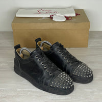Christian Louboutin Sneakers, Herre 'Gun Metal' Sort Læder Junior Spikes (40) 🎩