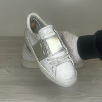 Valentino Sneakers, 'Guld Stripe' Open (39)