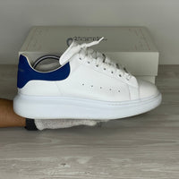 Alexander McQueen Sneakers, 'Hvid Læder' Blå Hæl Oversized (43.5) ⚪️