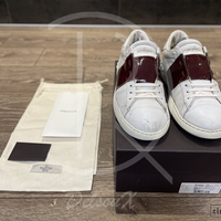 Valentino 'Red Stripe' Open (44) ✌🏽