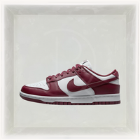 Nike Sneakers, Dunk Low Bordeaux (W) 🧶