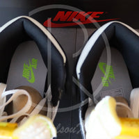 Nike Air Jordan 1 Retro High White Black 'Volt' University Gold (43) ⚡️