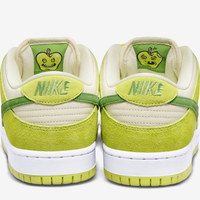 Nike Sneakers, SB Dunk Low ‘Green Apple’