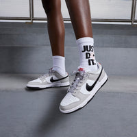 Nike Sneakers, Dunk Low ‘Light Iron Ore’ (W)
