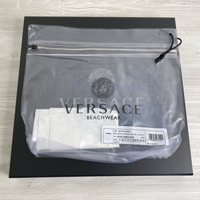 Versace Badeshorts, Boxer Lungo Mare Uomo 'Greca Border' Herre Badeshorts (Small)