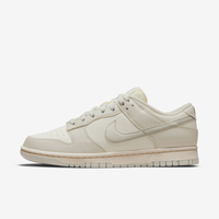 Nike Sneakers, Dunk Low ‘Sail Light Bone’ (W)