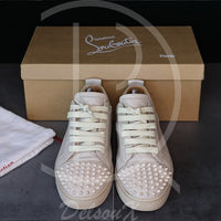 Christian Louboutin 'Colombe Mat' Junior Spikes (42) 🥯