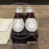 Valentino 'Red Stripe' Open (44) ✌🏽