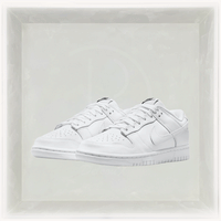 Nike Sneakers, Dunk Low 'Triple 'White' (2021) (W) 💡
