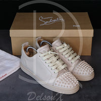Christian Louboutin 'Colombe Mat' Junior Spikes (42) 🥯