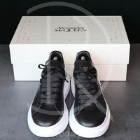 Alexander McQueens 'Black & White' Oversized Sneakers (39.5) 😳