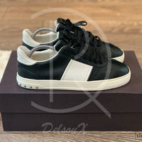 Valentino 'Flycrew' Black Leather (40) 🌤