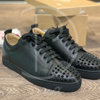 CHRISTIAN LOUBOUTIN ’BLACK LEATHER’ JUNIOR SPIKES (42) 🩸
