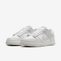 Nike Sneakers, Dunk Low ‘Photon Dust’ (W)