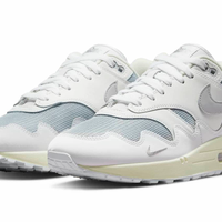 Nike x Patta Sneakers, Air Max 1 'Waves White' Silver