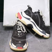 Balenciaga ‘Black&Red’ Tripple S (42) 👹