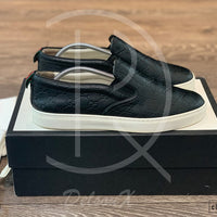 Gucci Black 'Signature' Slip-On (43) 🐿