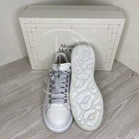 Alexander Mcqueens 'White Leather W. Silver' Oversized (40.5) 🪙