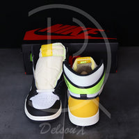 Nike Air Jordan 1 Retro High White Black 'Volt' University Gold (43) ⚡️