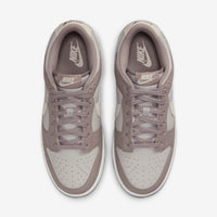 Nike Sneakers, Dunk Low ‘Bone Beige’ (W)