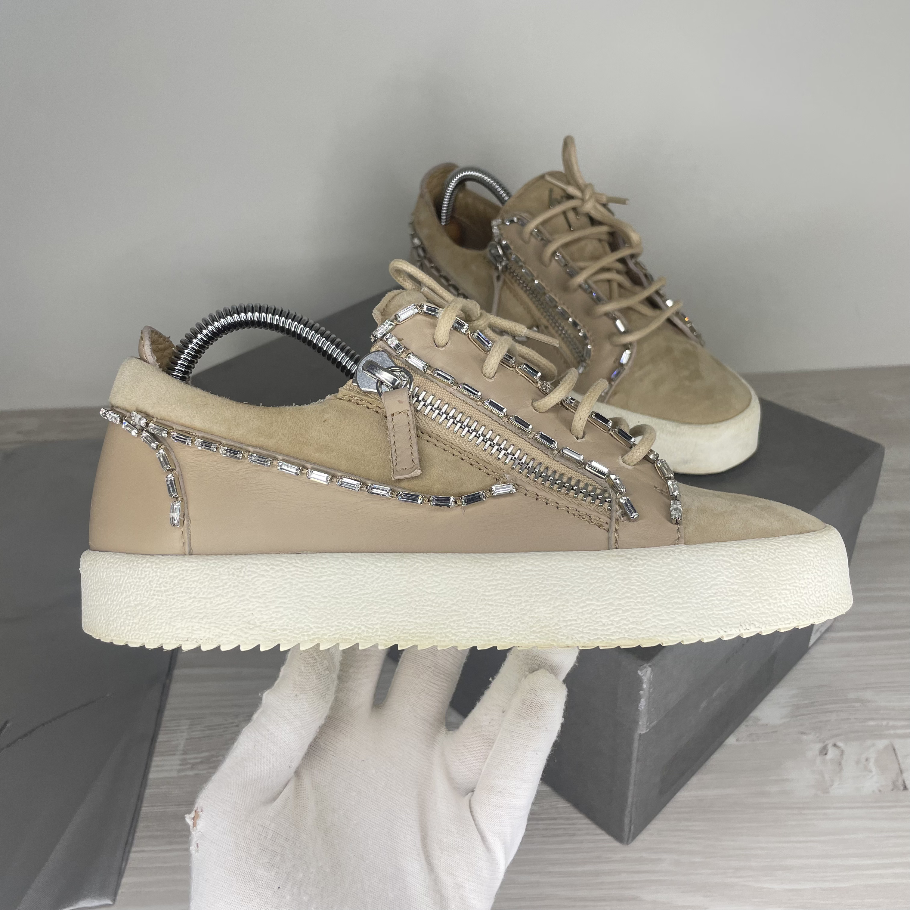 Giuseppe zanotti diamond discount sneakers