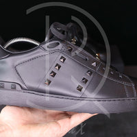 Valentino 'Black Leather' Open Rockstud (41) 💃🏽