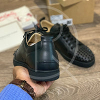 CHRISTIAN LOUBOUTIN ’BLACK LEATHER’ JUNIOR SPIKES (42) 🩸