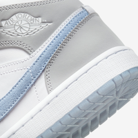 Nike Sneakers, Jordan 1 Mid ‘Wolf Grey Aluminum’ (W)
