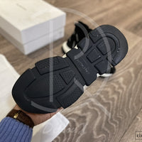 Balenciaga ’Monogram’ Speed Trainers (40) ☃️