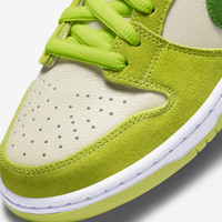 Nike Sneakers, SB Dunk Low ‘Green Apple’