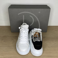 Alexander McQueens 'White Leather w. Black Suede' Oversized (41) 🐑