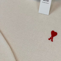 AMI Turtleneck, Herre Heart 'Cream' (Small) 😁