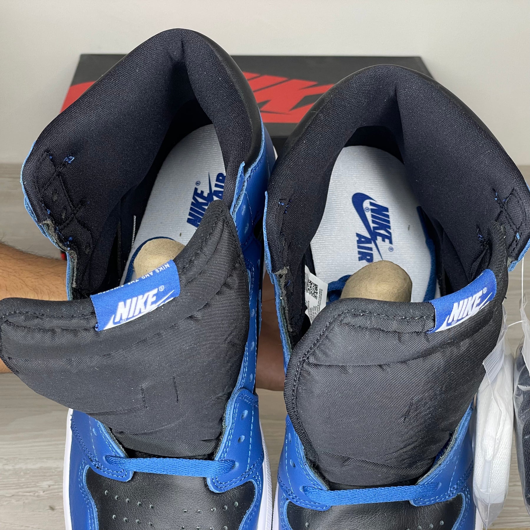 Nike Sneakers, Jordan 1 Retro High OG 'Dark Marina Blue' (47) 🛜