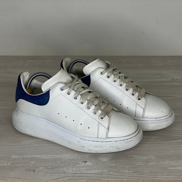Alexander McQueen Sneakers, 'Hvid Læder' Blå Ruskind Hæl Oversized (40.5) 🌊