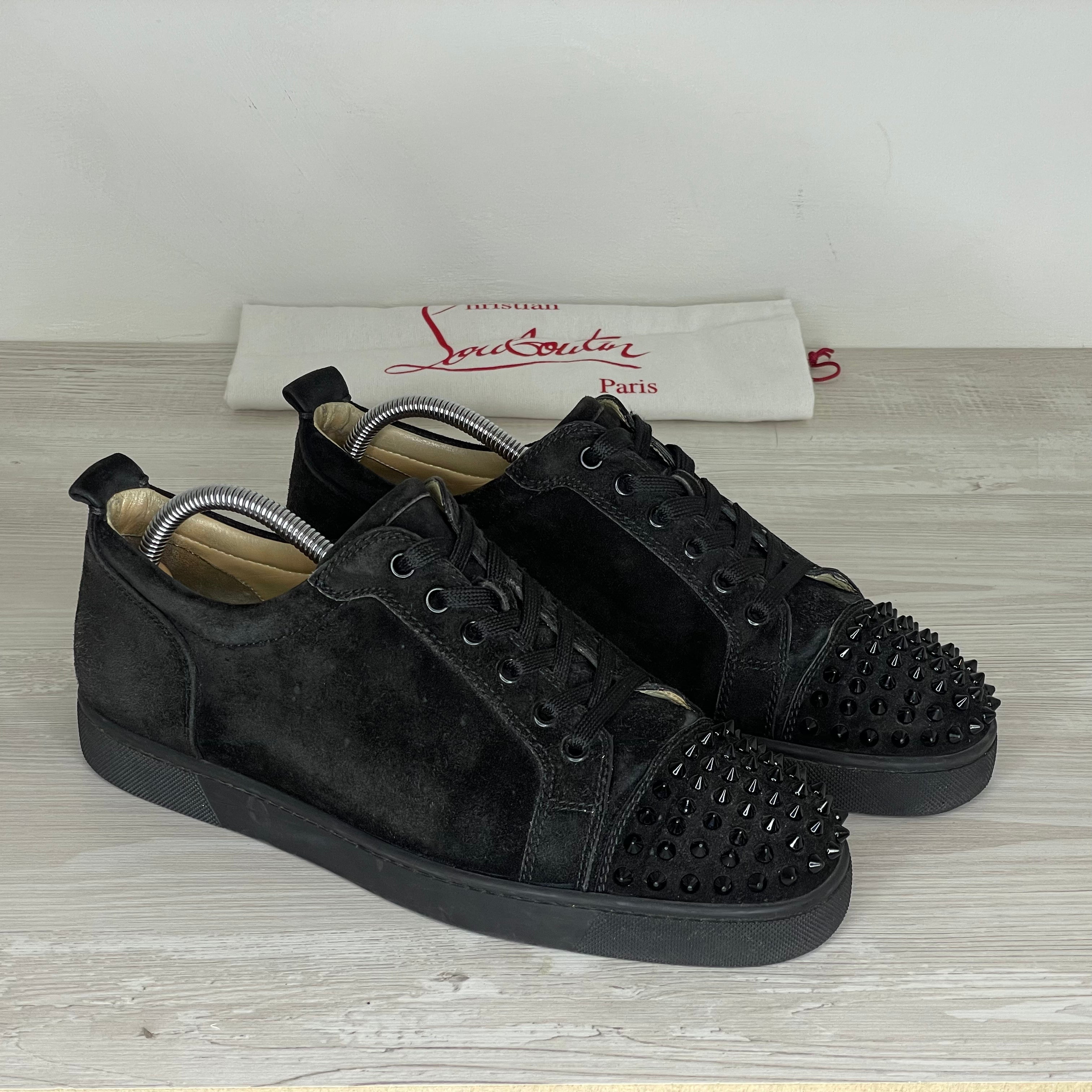 Christian Louboutin Sneakers, Herre 'Sort' Ruskind Junior Spikes (43) – DelsouX