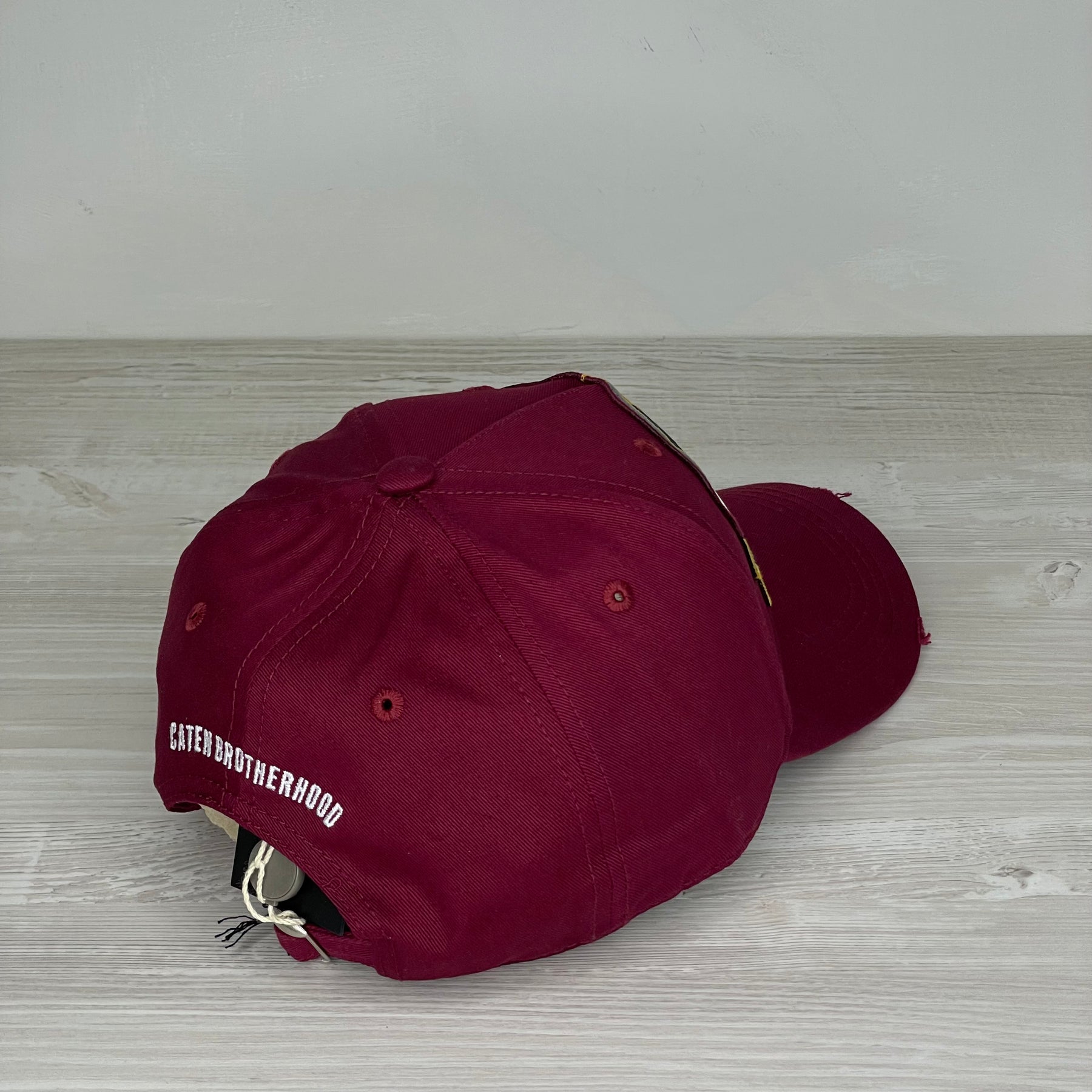Dsquared2 Cap, Unisex 'Bordeaux Rød' Football Club (Onesize) 👒