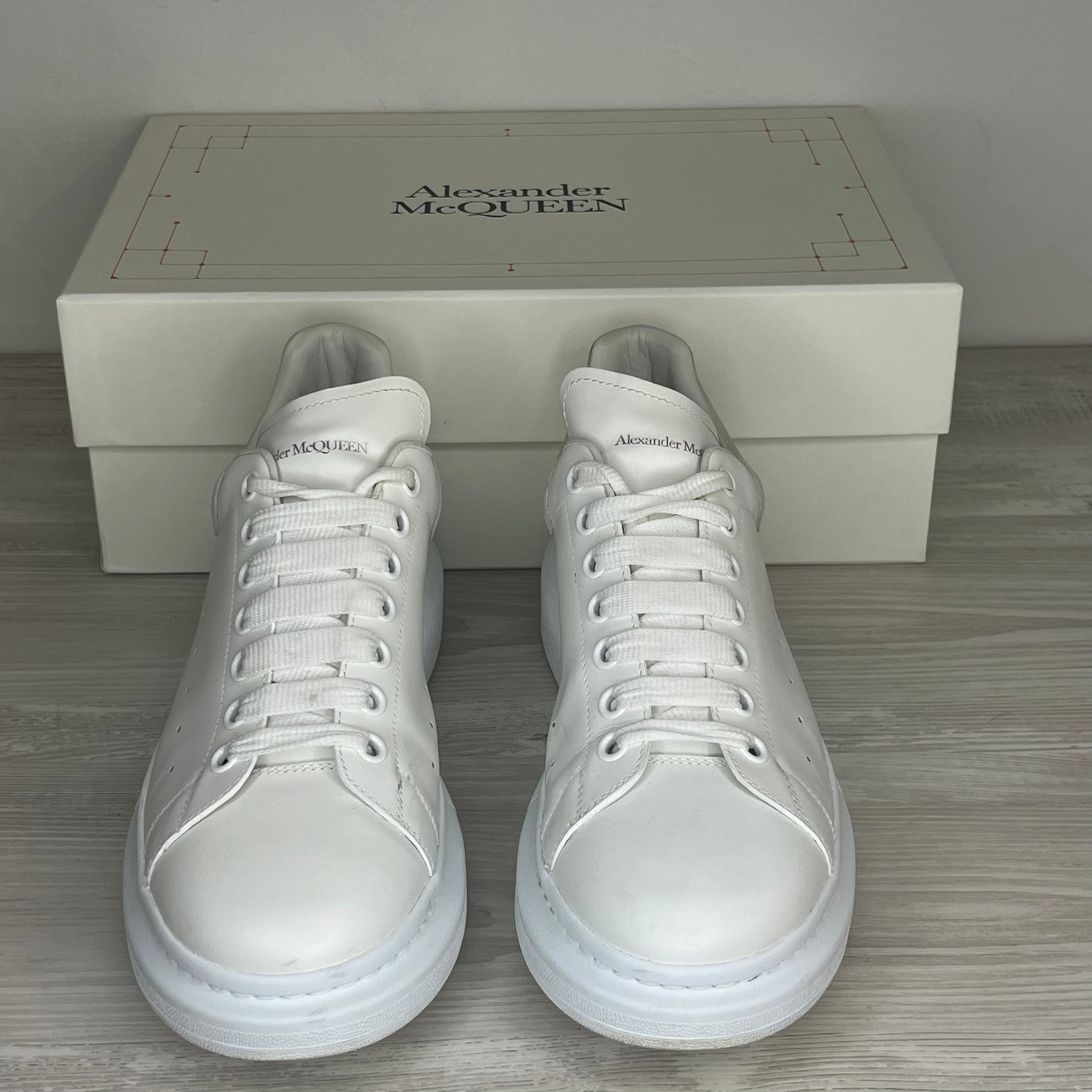 Alexander McQueen Sneakers, Herre 'Hvid' Grå Ruskind Hæld Oversized (44.5) ✉️