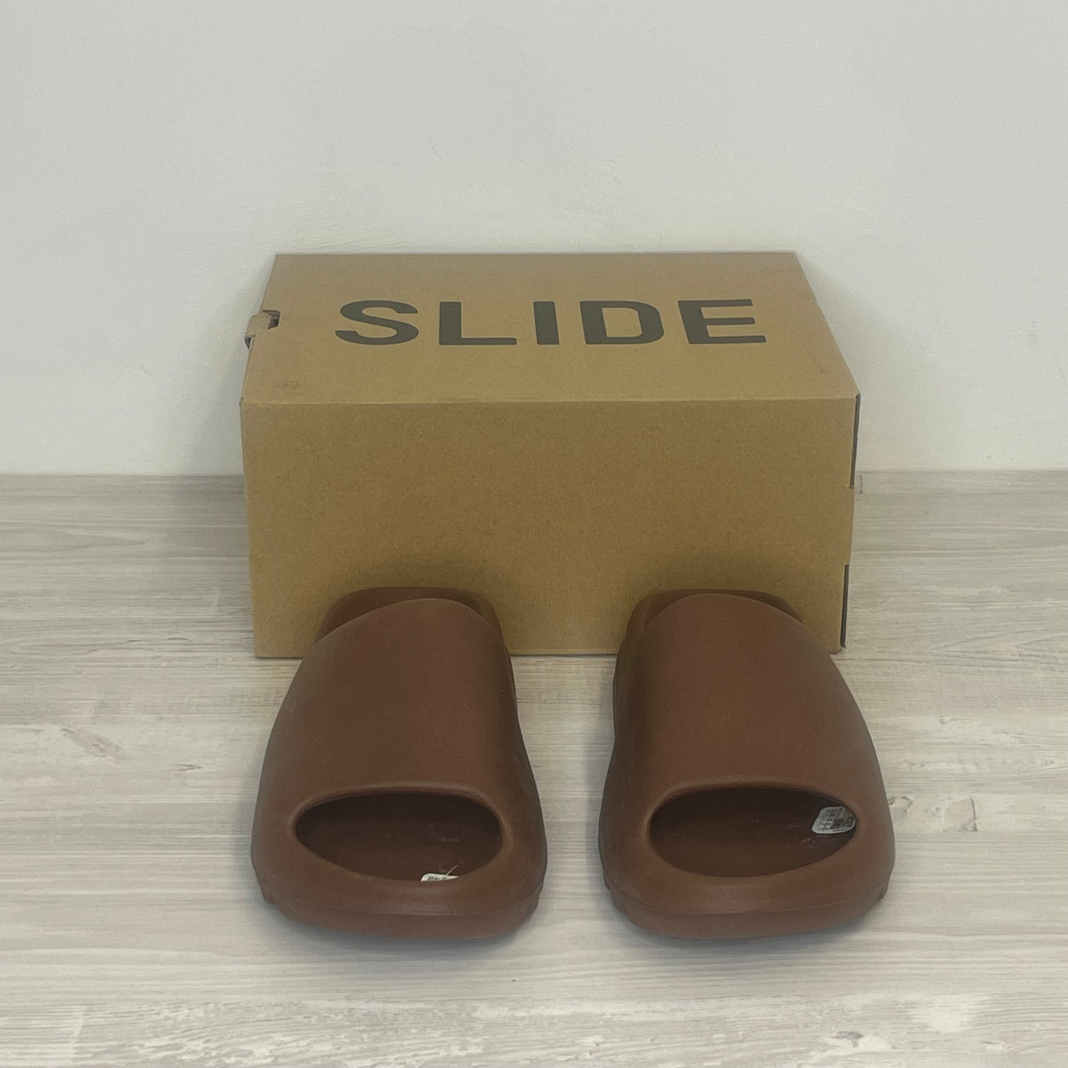 Adidas Yeezy Sandaler, Herre 'Brun' (44.5)