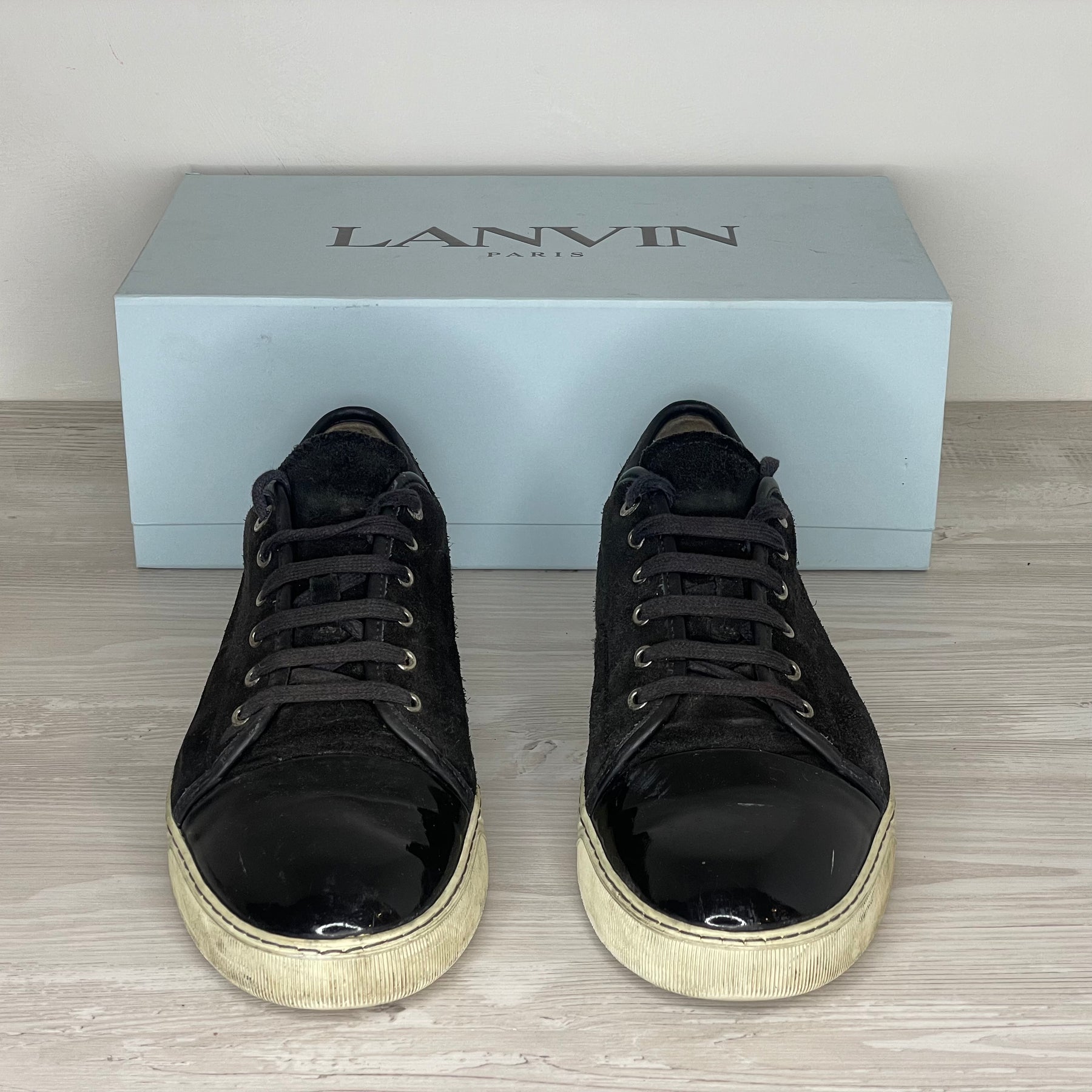 Lanvin Sneakers, 'Sort Ruskind' Lak Toe (45) 🪡