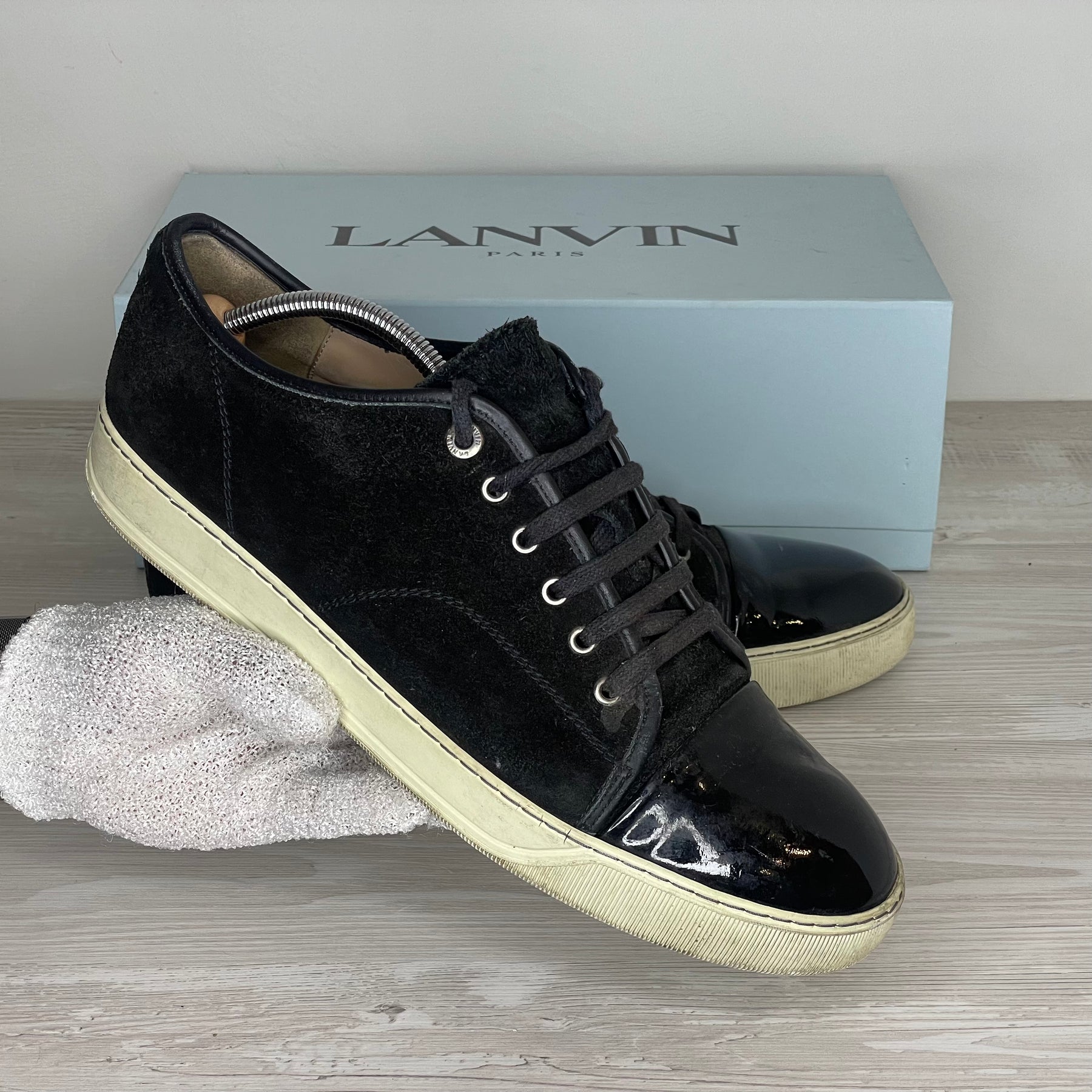 Lanvin Sneakers, 'Sort Ruskind' Lak Toe (45) 🪡