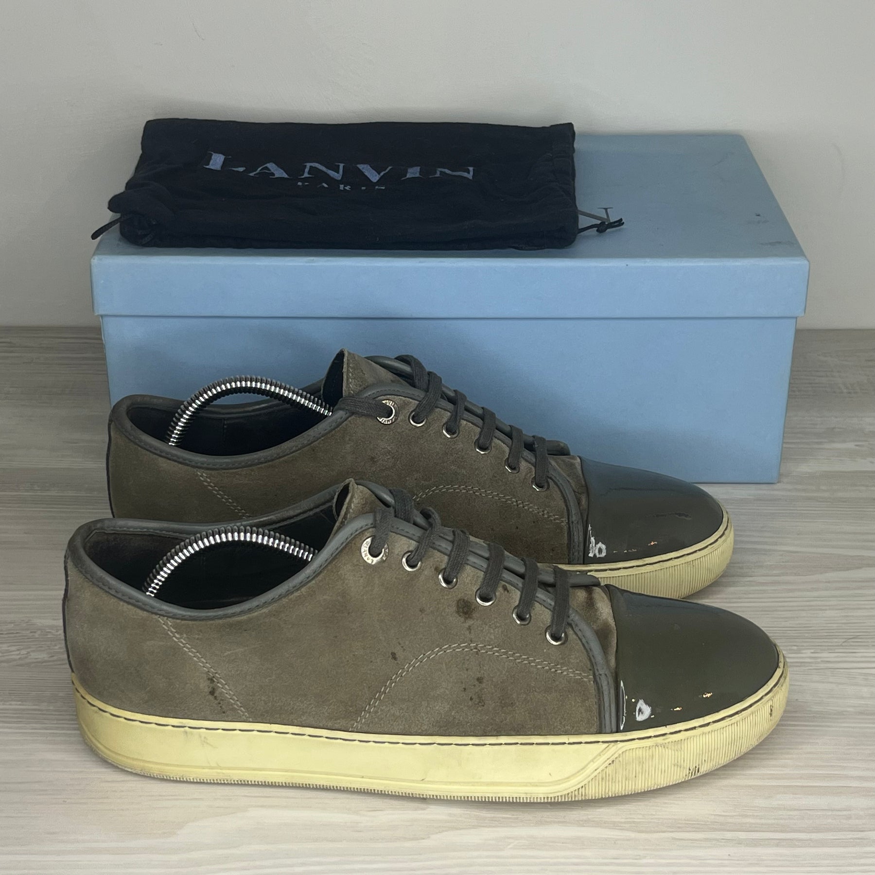 Lanvin Sneakers, Herre ‘Grey Suede' Lak Toe (43) 🐘