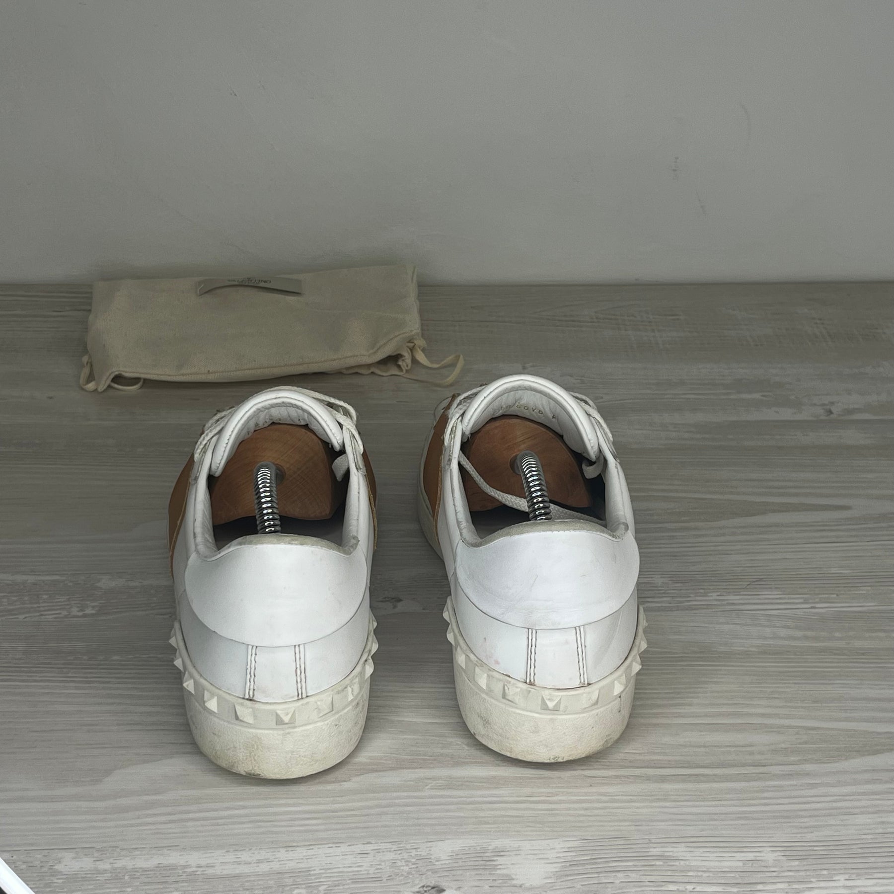 Valentino Sneakers, Herre Open 'Orange' Stripe (41) 🦁