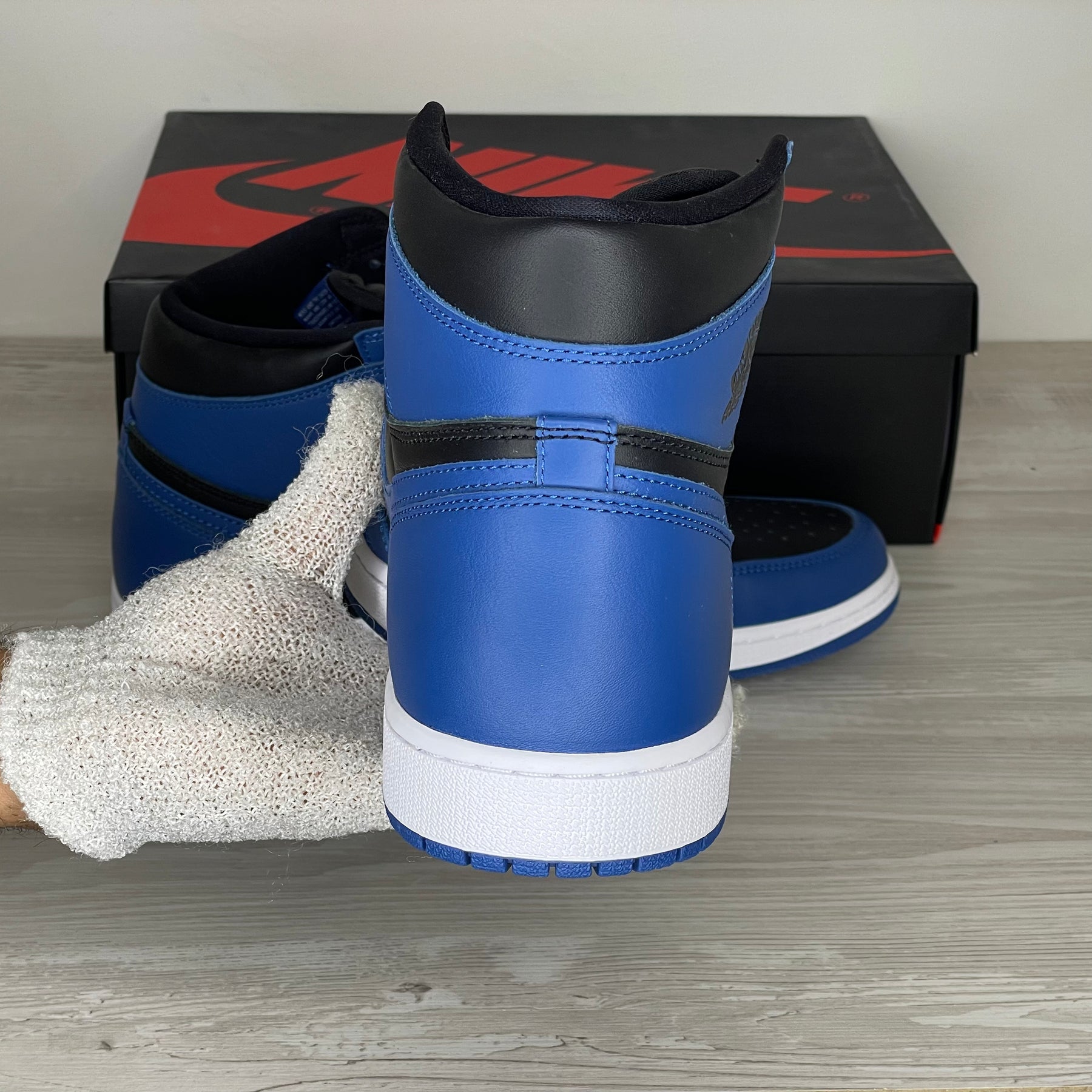 Nike Sneakers, Jordan 1 Retro High OG 'Dark Marina Blue' (47) 🛜