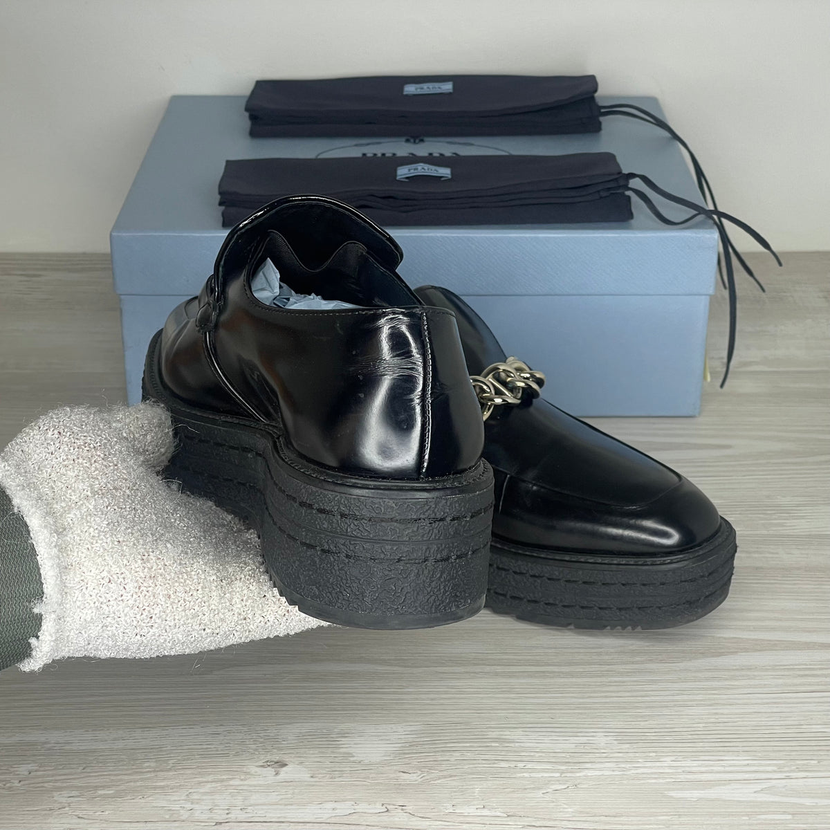 Prada Loafers, Kvinde 'Sort' Læder Calzature Donna Chain Loafers (40) ⛓️