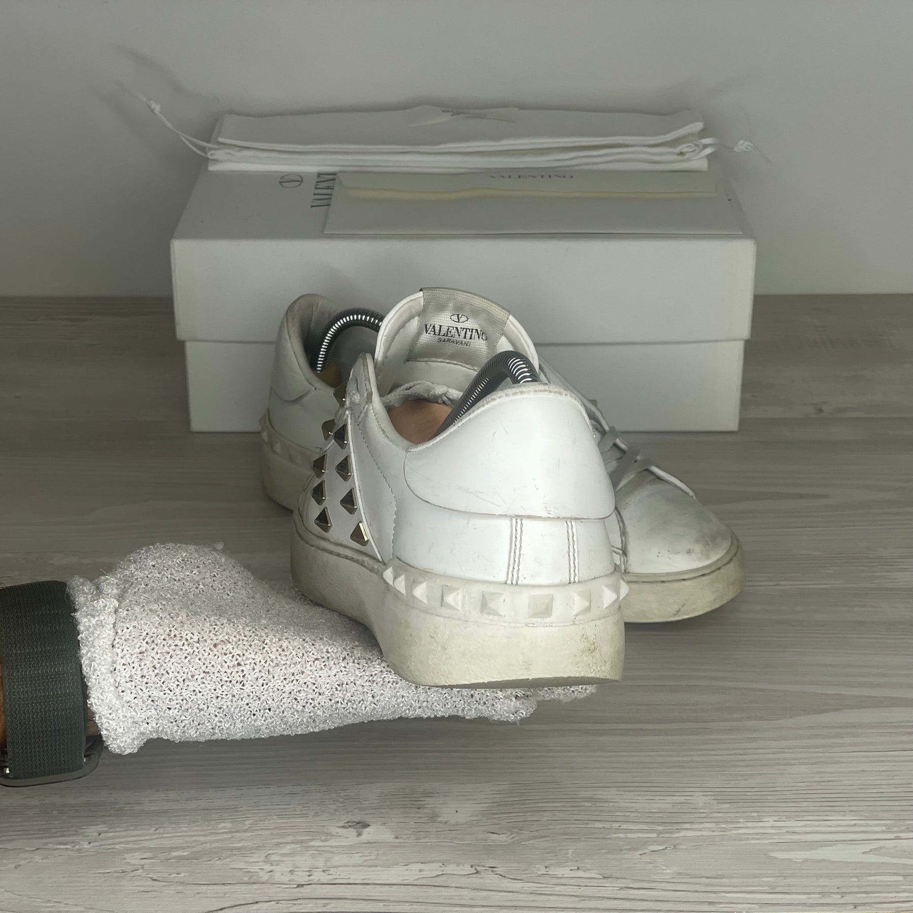 Valentino Sneakers, Dame 'Hvid' Rockstud (38) 🕊️