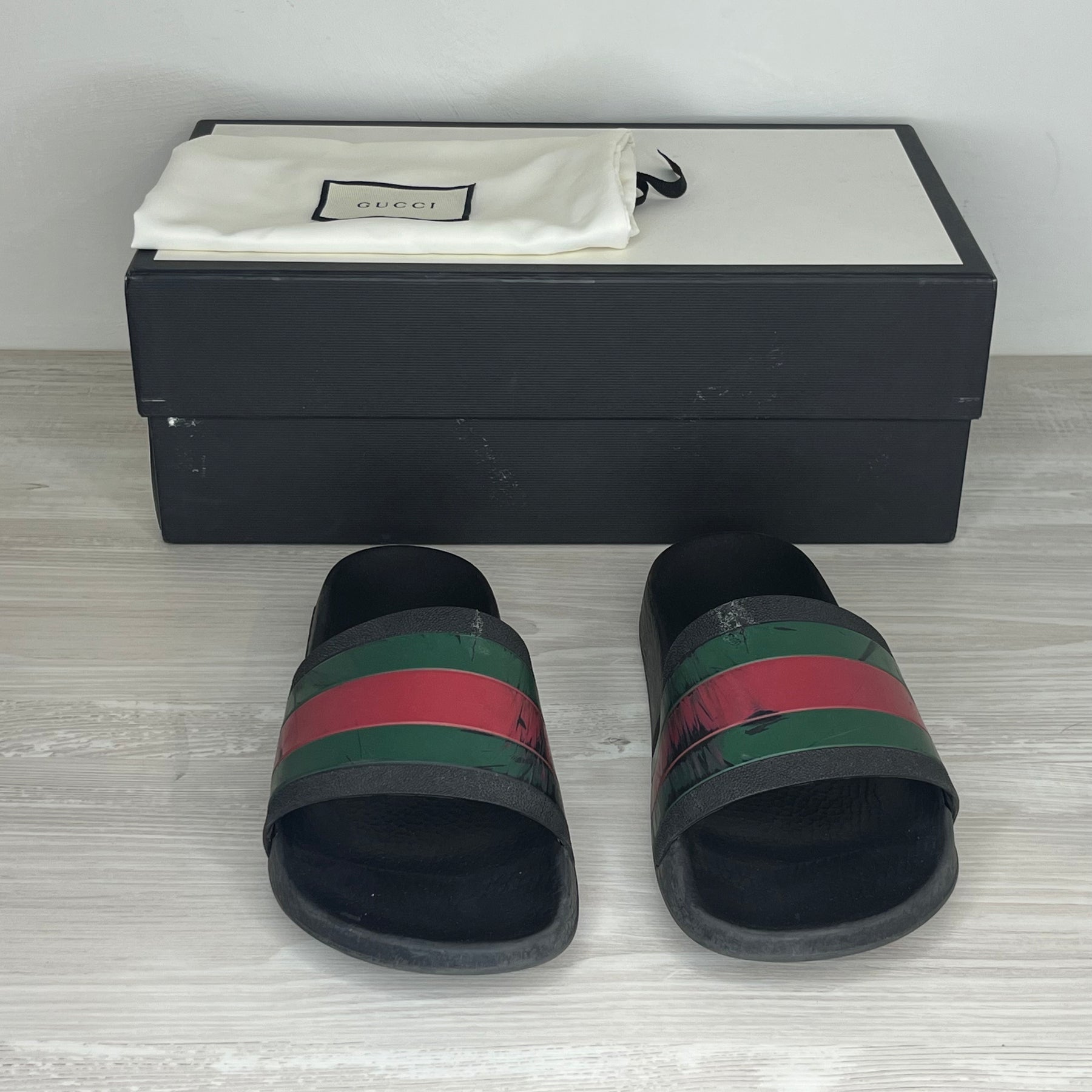 Gucci Sandaler, Herre Pursuit 'Sort' Flip Flop (41) 🩴