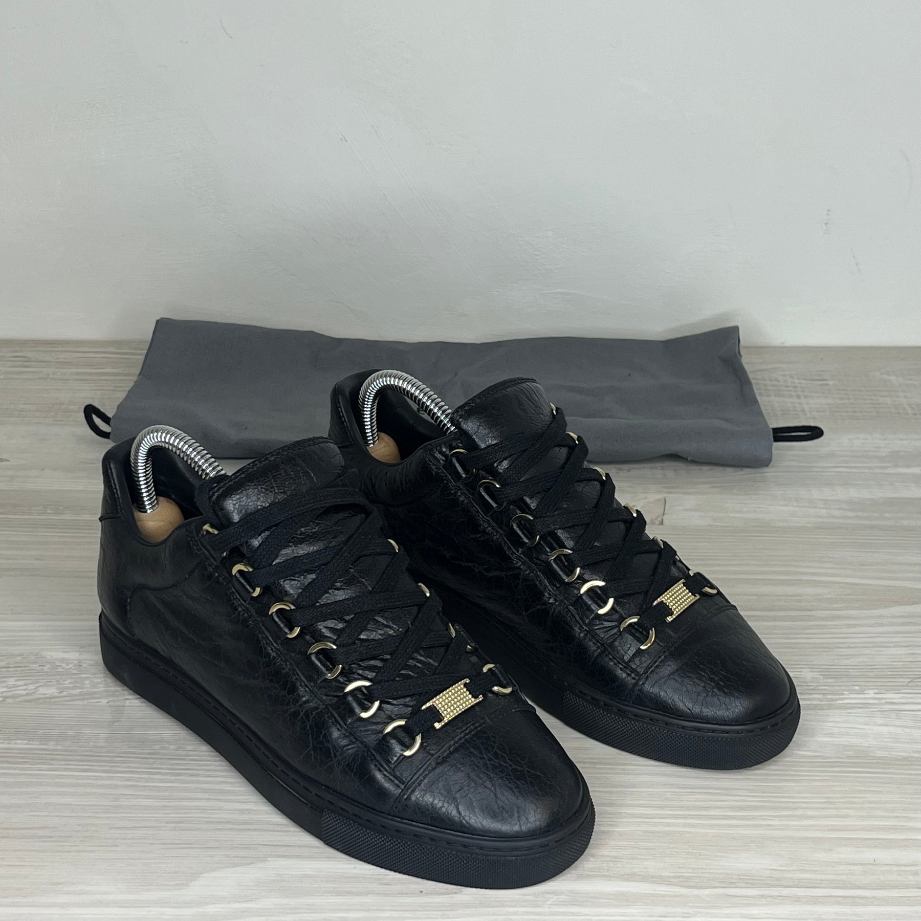 Balenciaga Sneakers, Arena 'Sort' Læder Low Top (37) 🥷🏻