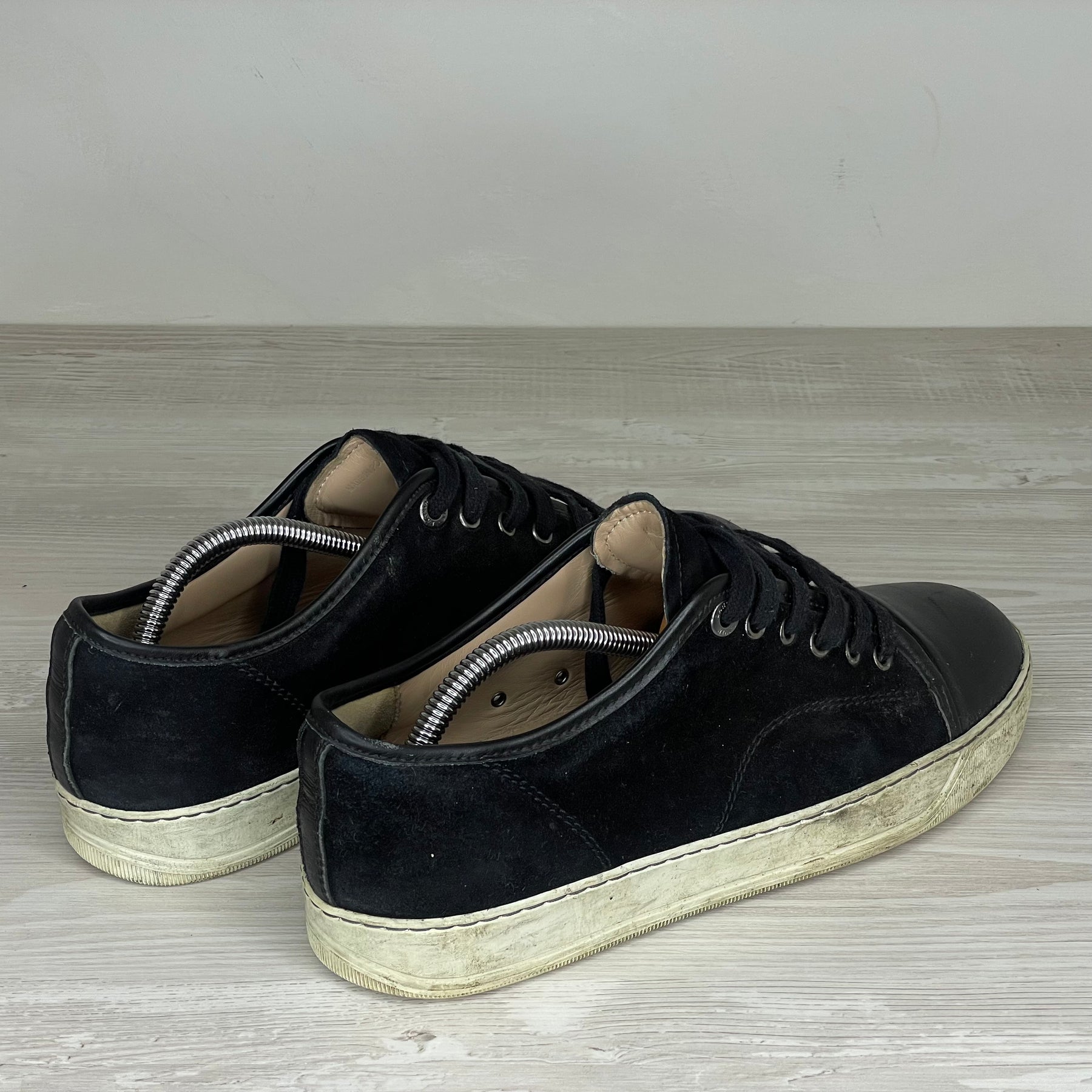 Lanvin Sneakers, 'Sort Ruskind' Mat Toe (41) 🫣