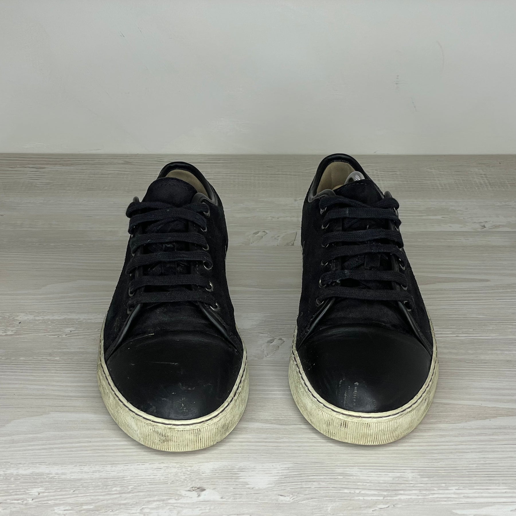 Lanvin Sneakers, 'Sort Ruskind' Mat Toe (41) 🫣
